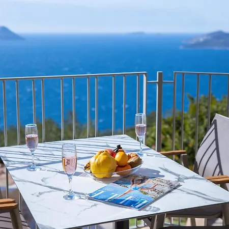 Goekyuezue Appartement